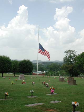 Monroe Co., TN Veterans Flag
Memorial from Haven Hills Memorial Gardens on Memorial Day 2003