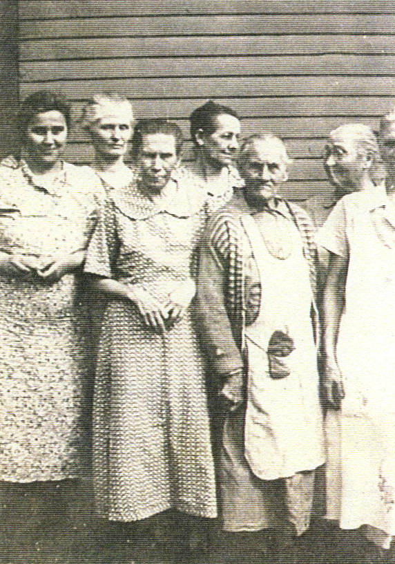 Jailey and Hattie Green