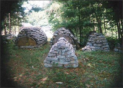 Headstone and 
Tent Grave, Lavender Family Cemetery