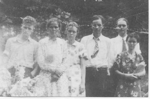 Lynn & Shaw Family Members