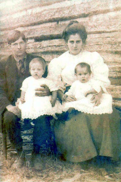 Noah & Tiny Millsaps Dunkin & Children